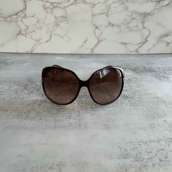 Gucci Sunglasses - Picture 3 of 8